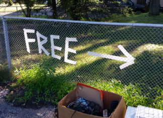 ¿Organizar una venta de garaje? ¡Es una excelente idea! organizar una venta de garaje