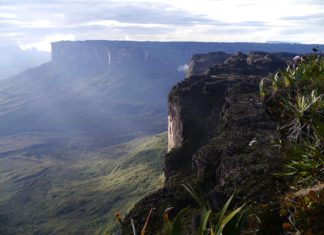 Roraima: Una de las excursiones más alucinantes de Venezuela Roraima