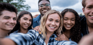 Generación Z: ¿qué les interesa cuando se trata de vivienda? Inmobilia-Curso-generacion-z